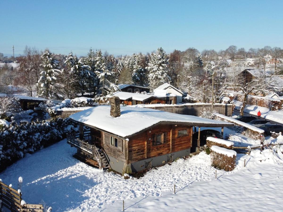 Chalet Traditional With Garden Near